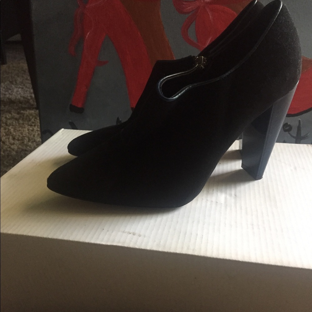 Women’s Ankle boots size 6